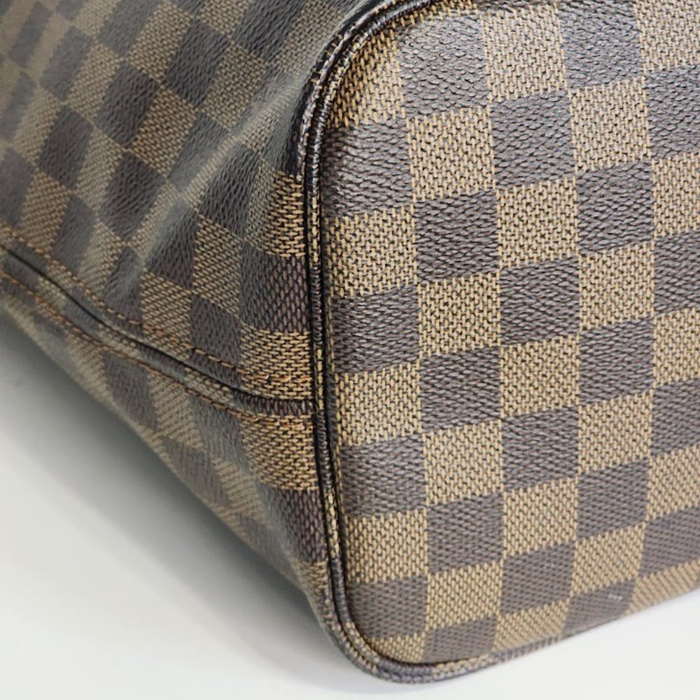 Louis Vuitton Damier Ebene Neverfull MM - Picture 8 of 10